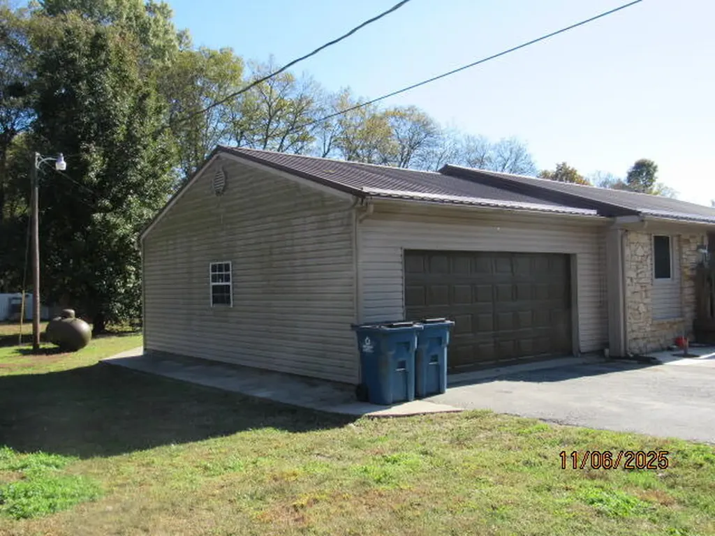 155 Deanne Drive Ledbetter KY 42058