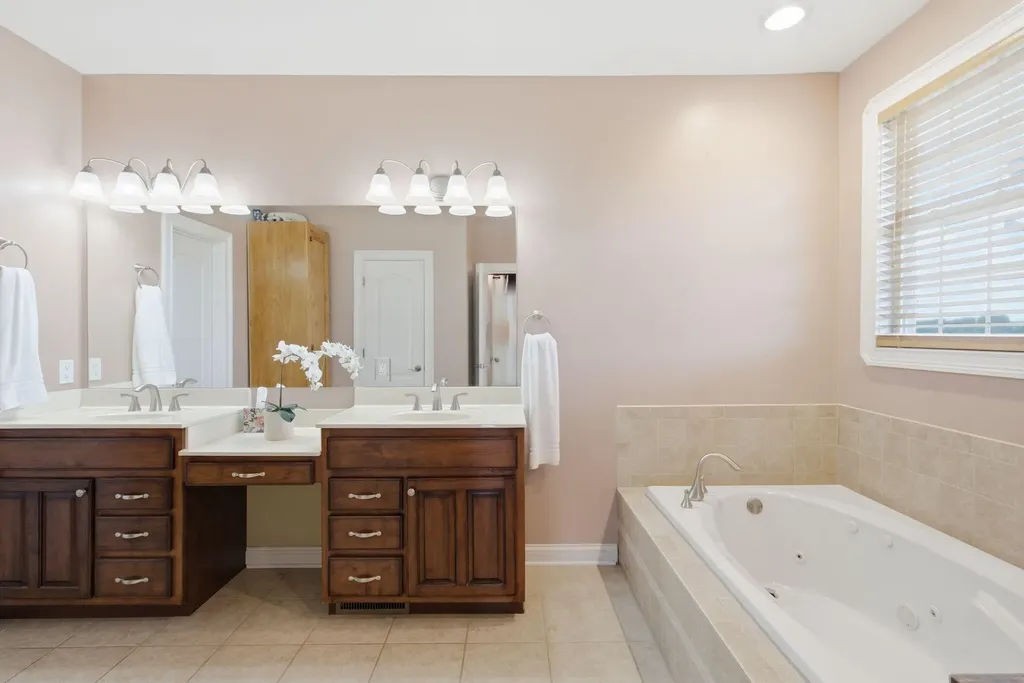 133 Levee Lane Hodgenville KY 42748