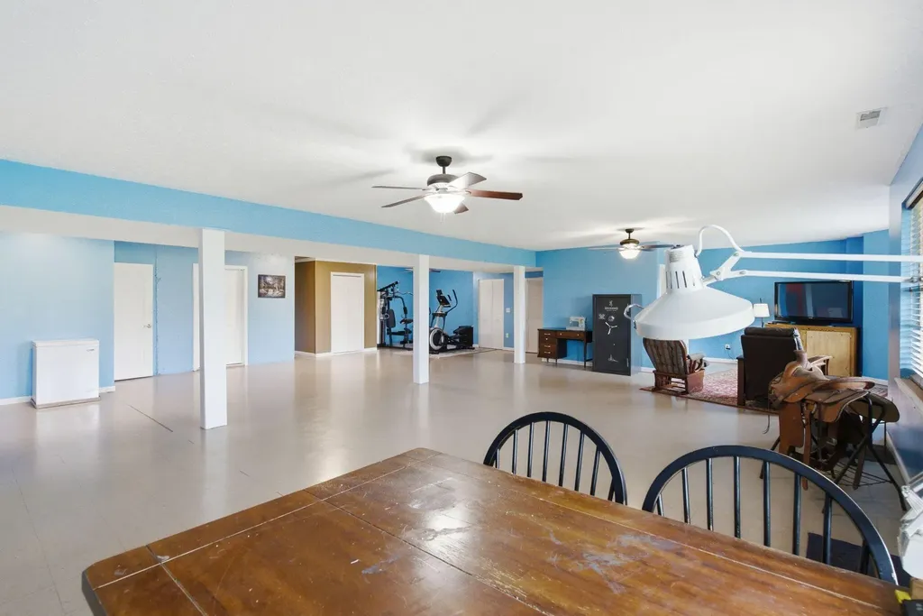 133 Levee Lane Hodgenville KY 42748