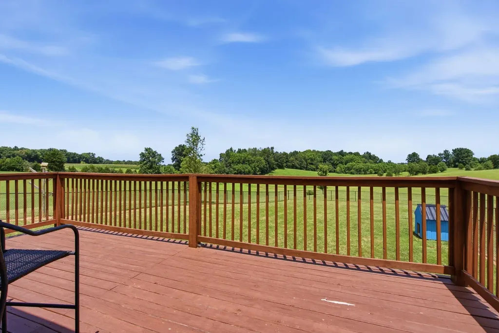 133 Levee Lane Hodgenville KY 42748