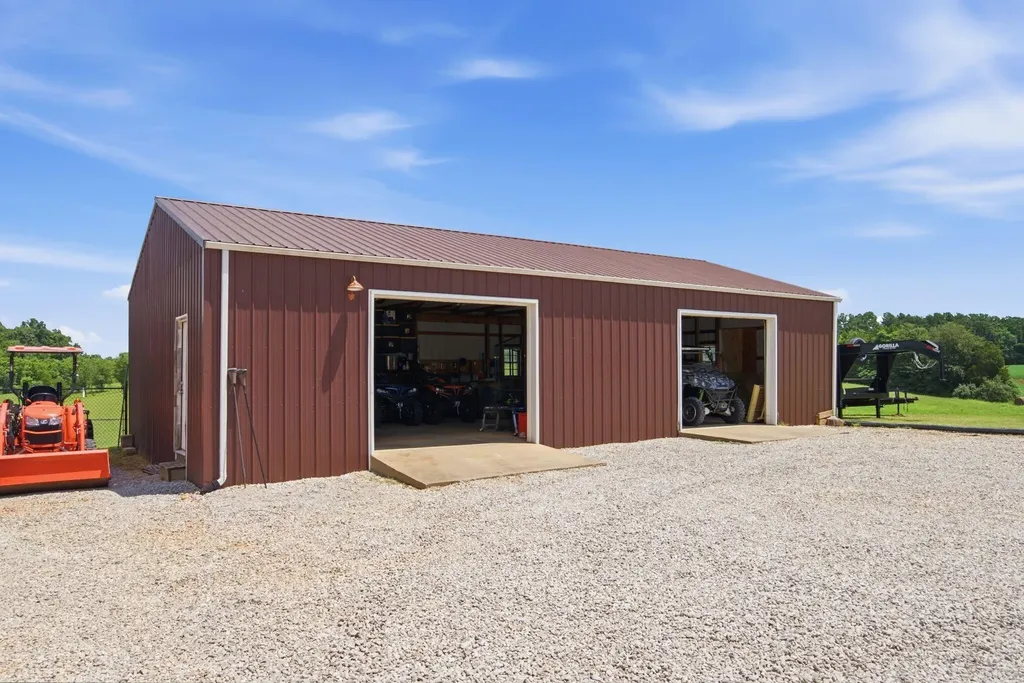 133 Levee Lane Hodgenville KY 42748