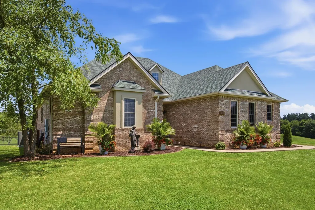 133 Levee Lane Hodgenville KY 42748