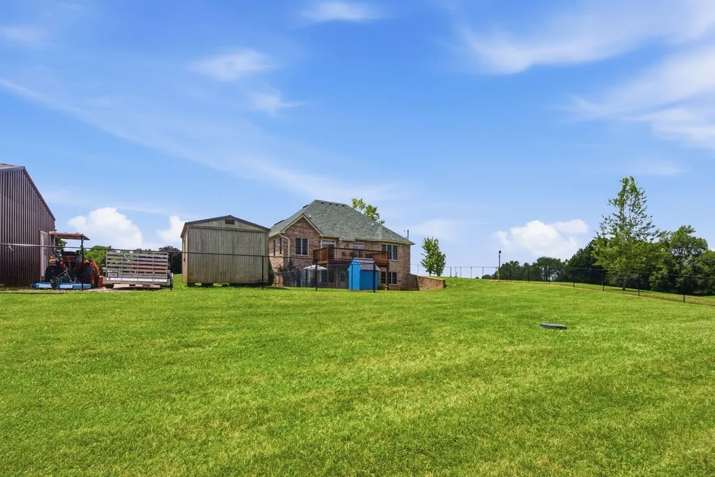 133 Levee Lane Hodgenville KY 42748