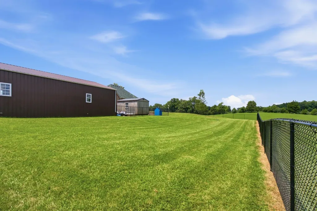 133 Levee Lane Hodgenville KY 42748