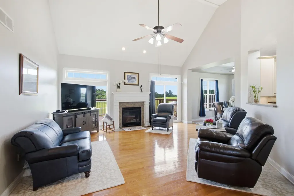 133 Levee Lane Hodgenville KY 42748