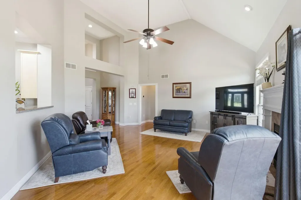 133 Levee Lane Hodgenville KY 42748