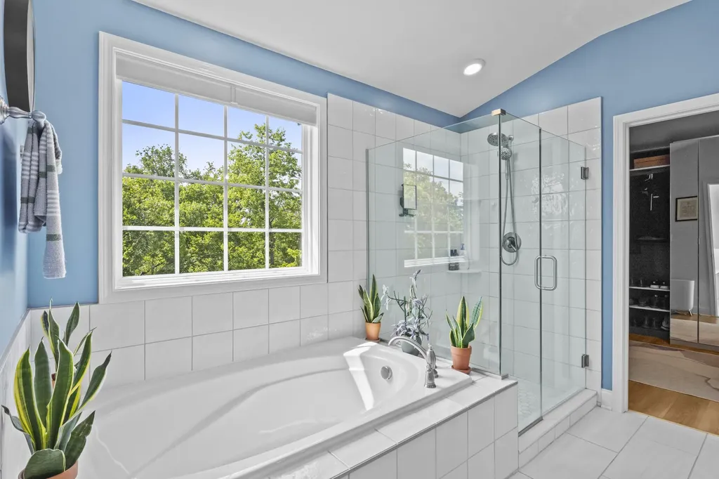 3581 Bay Springs Park Lexington KY 40509