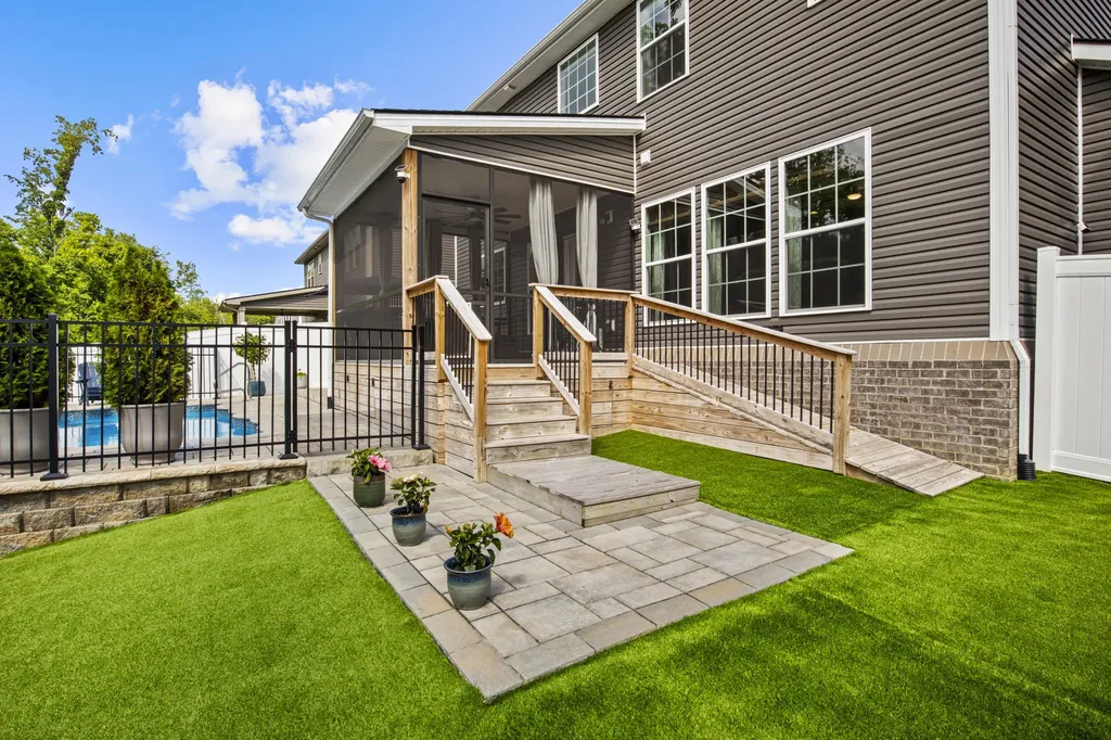 3581 Bay Springs Park Lexington KY 40509