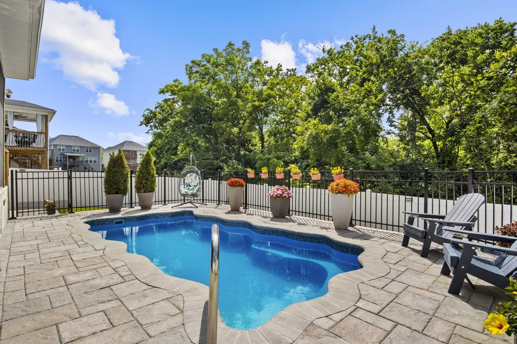 3581 Bay Springs Park Lexington KY 40509