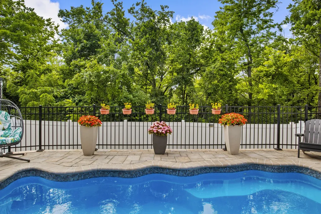 3581 Bay Springs Park Lexington KY 40509