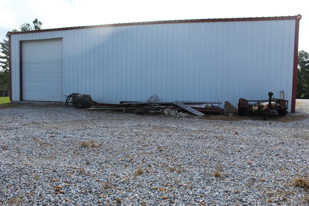 1851 U.s. 641 Benton KY 42025