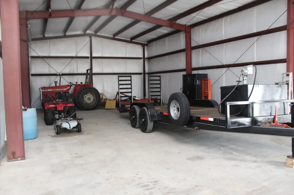 1851 U.s. 641 Benton KY 42025