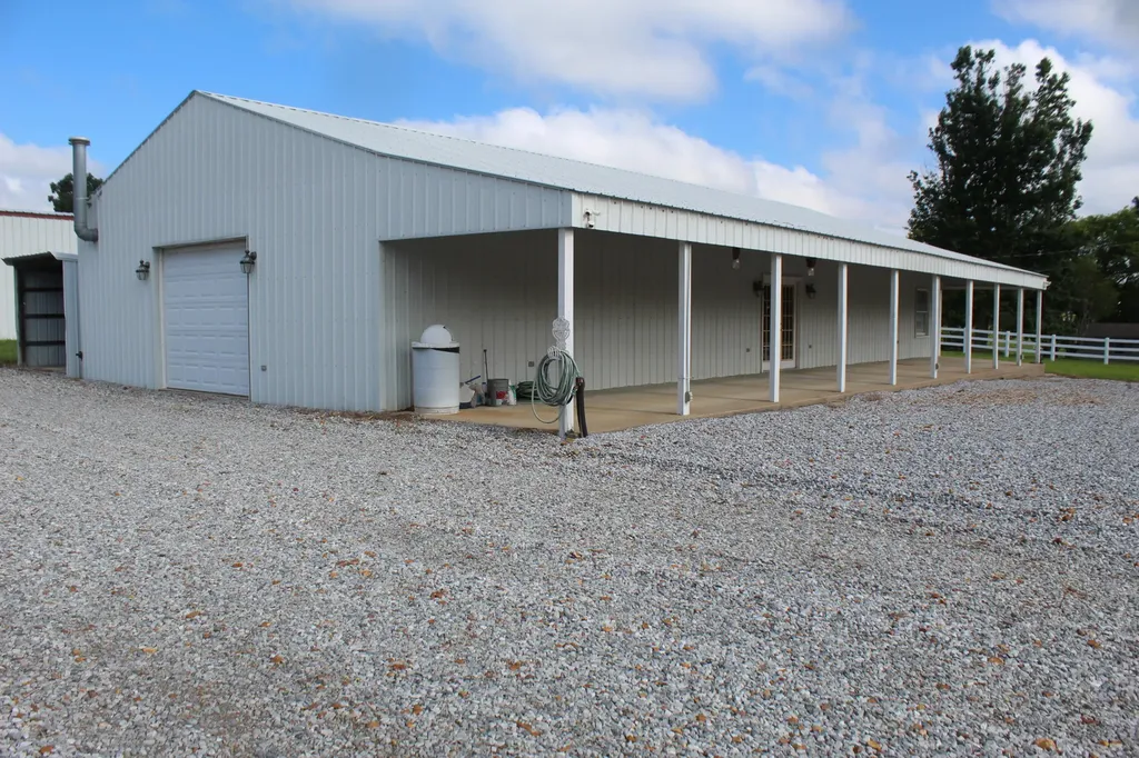 1851 U.s. 641 Benton KY 42025