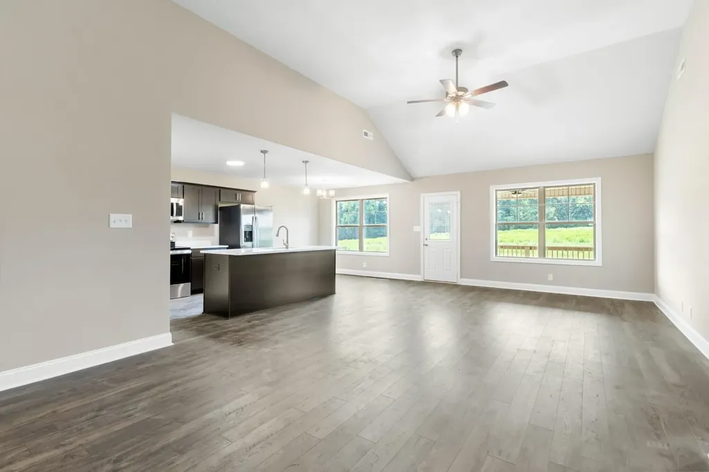 107 Kingston Court Oak Grove KY 42262