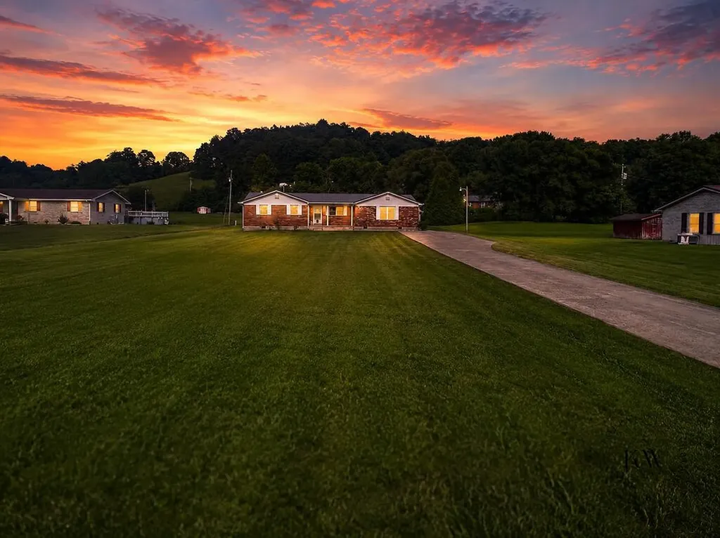 4621 Liberty Road West Liberty KY 41472
