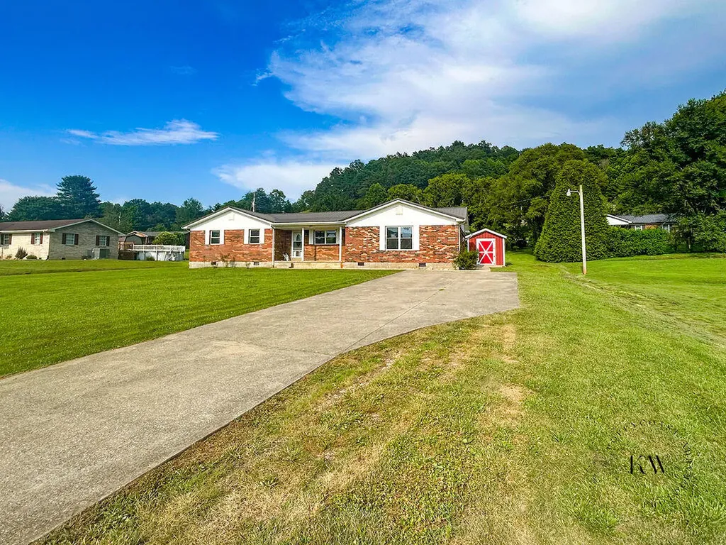4621 Liberty Road West Liberty KY 41472
