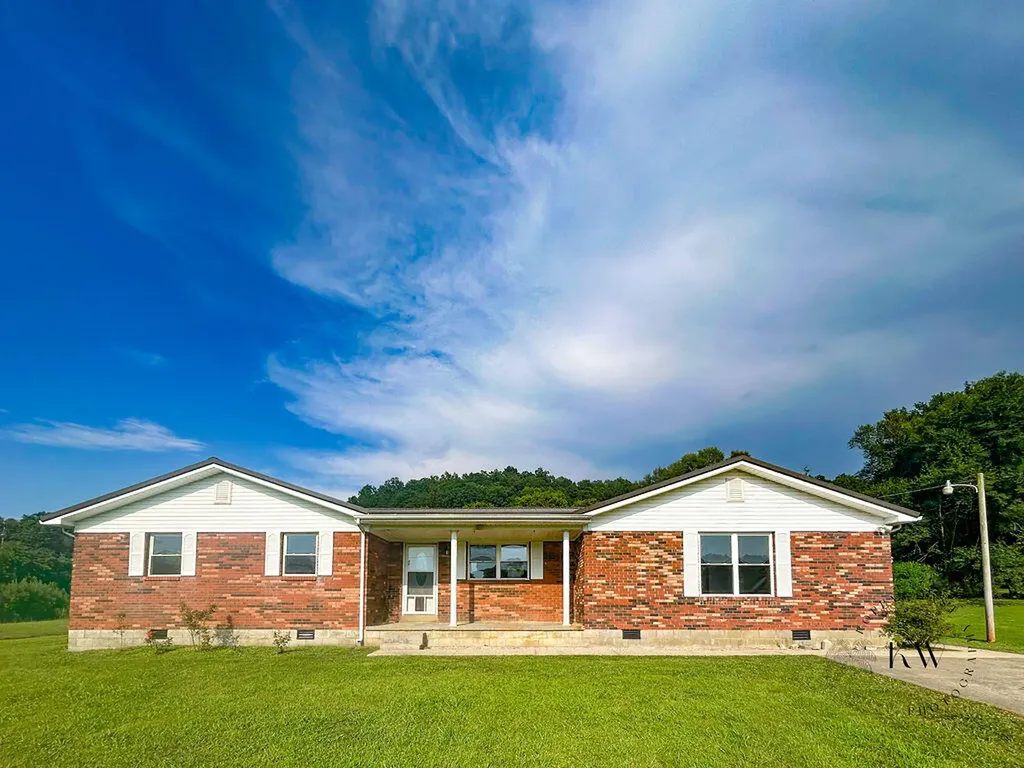 4621 Liberty Road West Liberty KY 41472