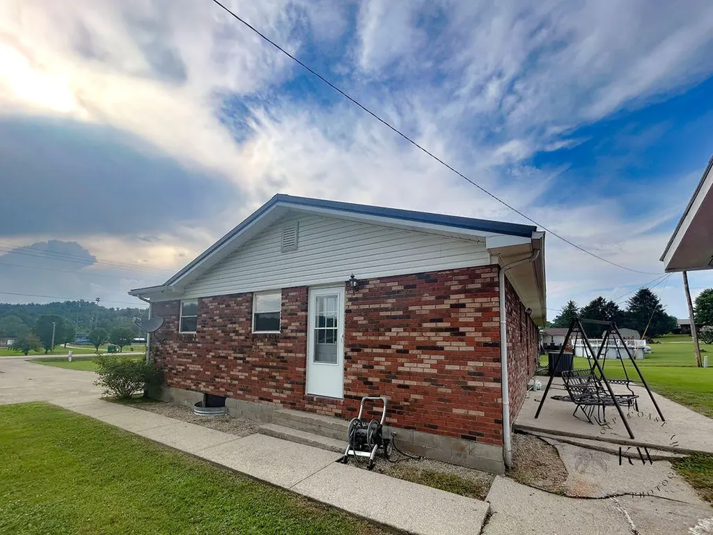 4621 Liberty Road West Liberty KY 41472