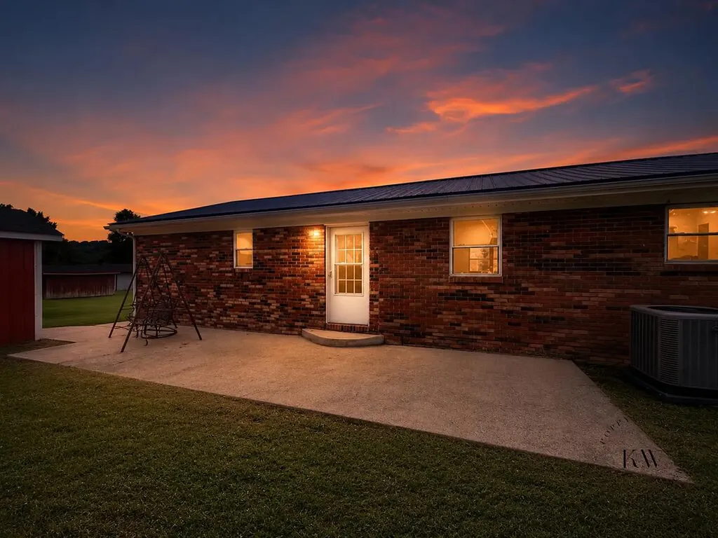 4621 Liberty Road West Liberty KY 41472