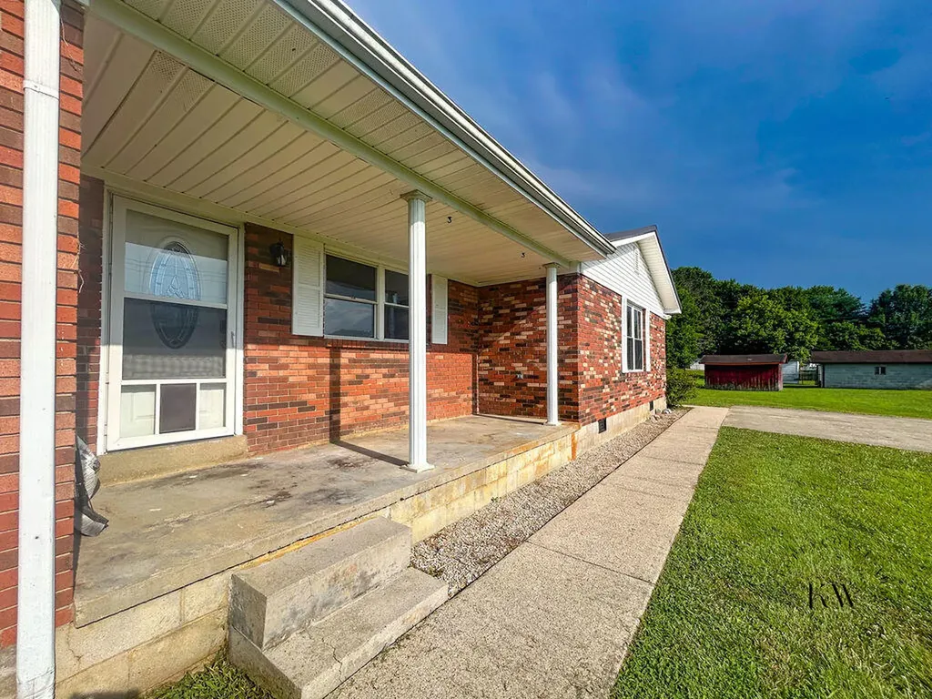 4621 Liberty Road West Liberty KY 41472