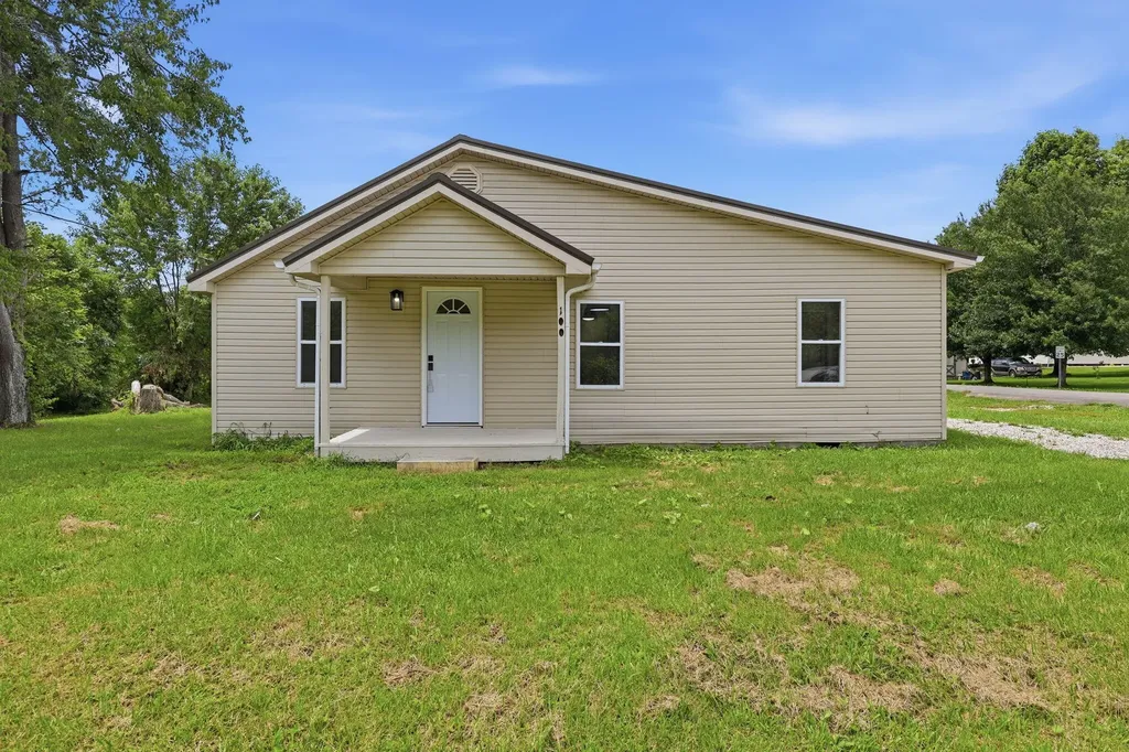100 Fay Street Jeffersonville KY 40337