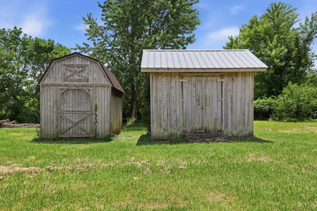 100 Fay Street Jeffersonville KY 40337
