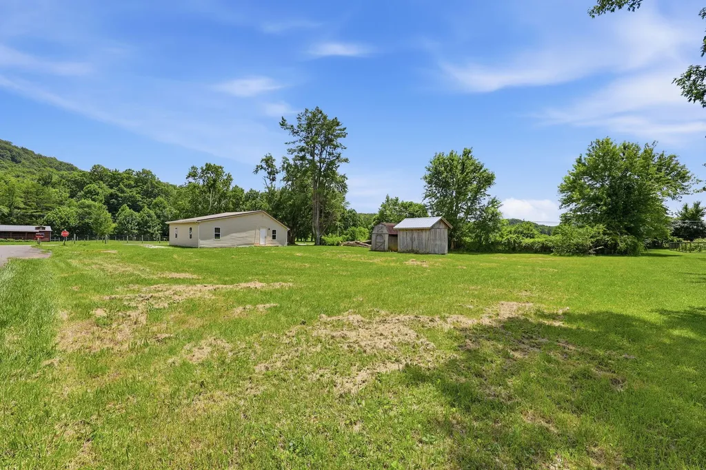 100 Fay Street Jeffersonville KY 40337
