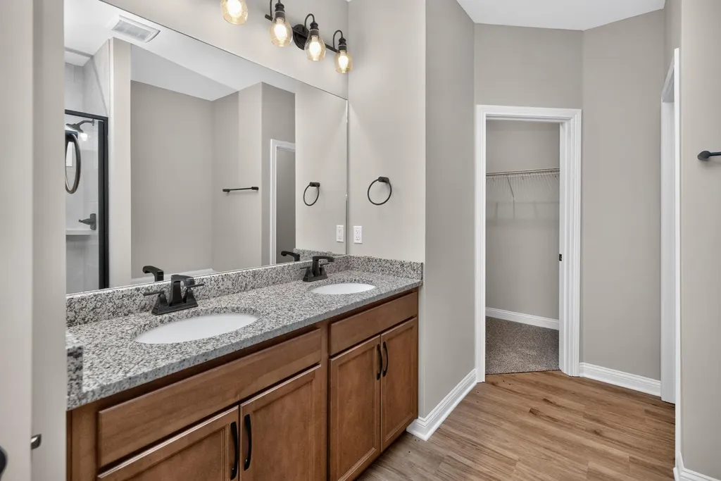 549 Shropshire Avenue Lexington KY 40508