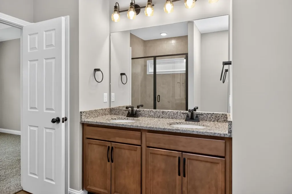 549 Shropshire Avenue Lexington KY 40508