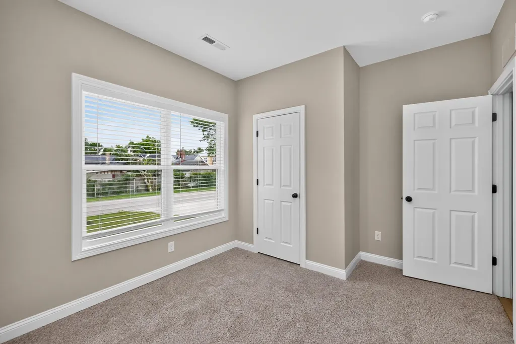 549 Shropshire Avenue Lexington KY 40508