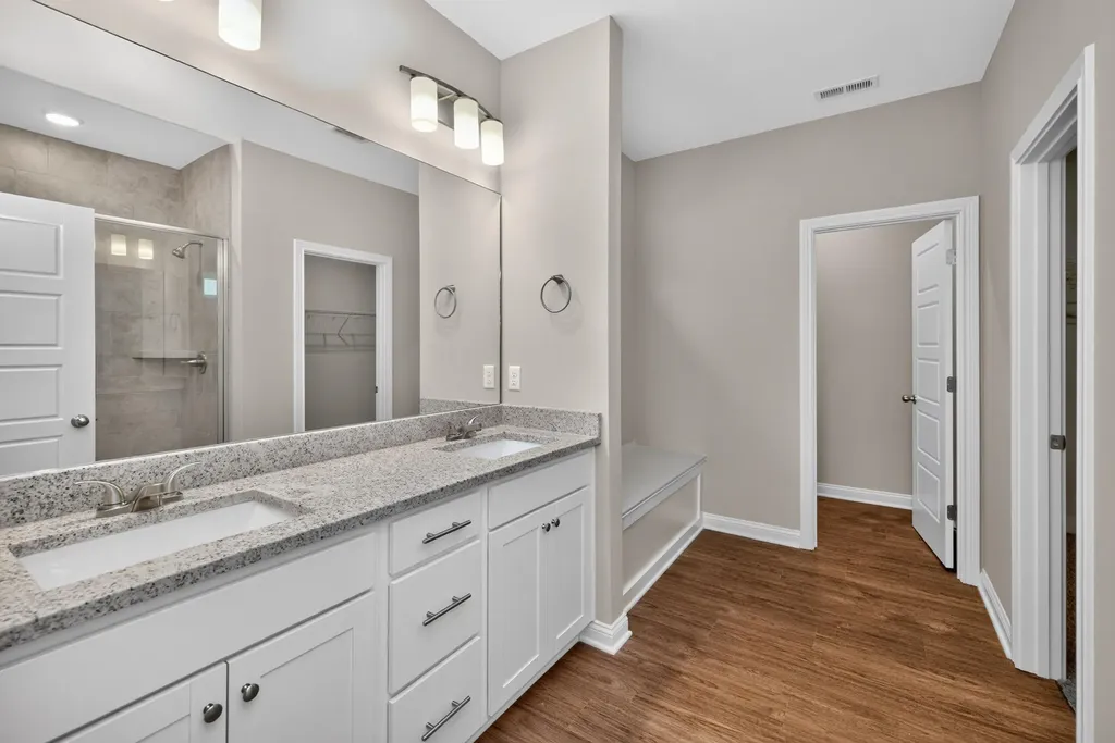 553 Shropshire Avenue Lexington KY 40508