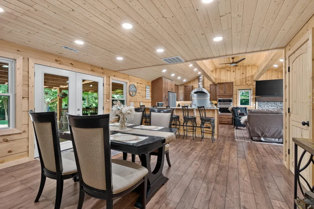 2640 Fords Mill Road Versailles KY 40383