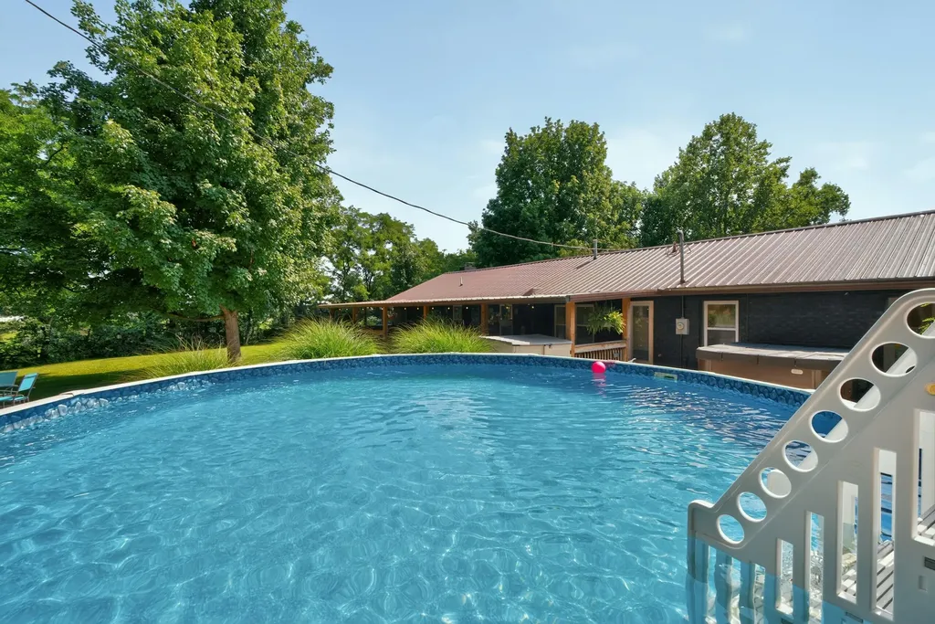 2640 Fords Mill Road Versailles KY 40383