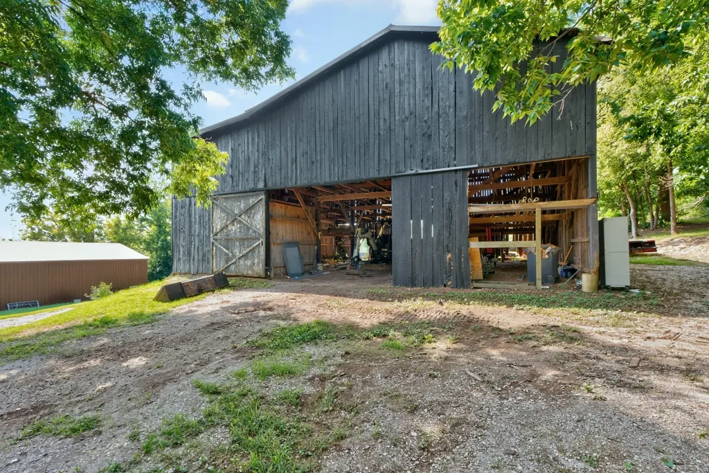 2640 Fords Mill Road Versailles KY 40383