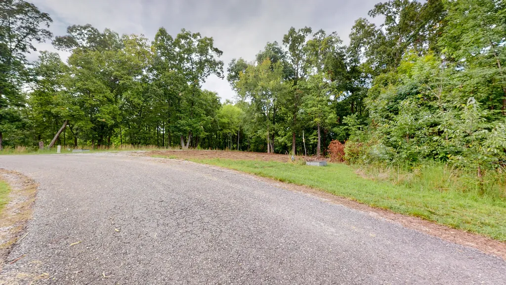 11 Tow Lane Murray KY 42071