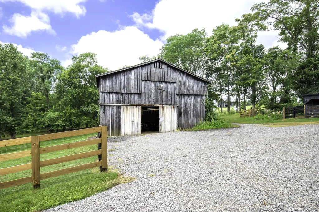 560 Delaney Ferry Road Versailles KY 40383