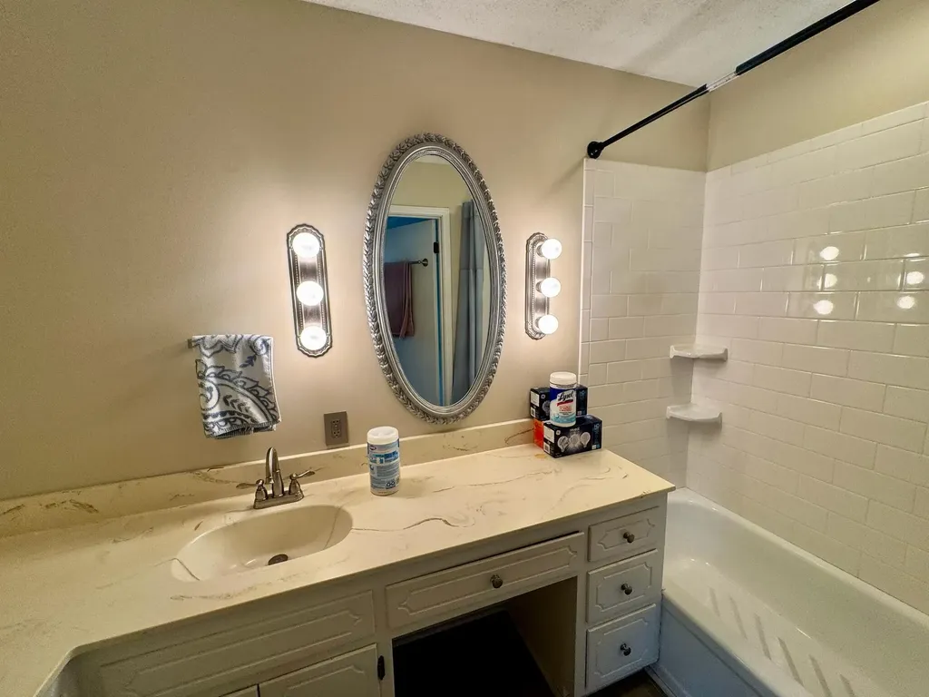52 S Nottingham Lane Murray KY 42071