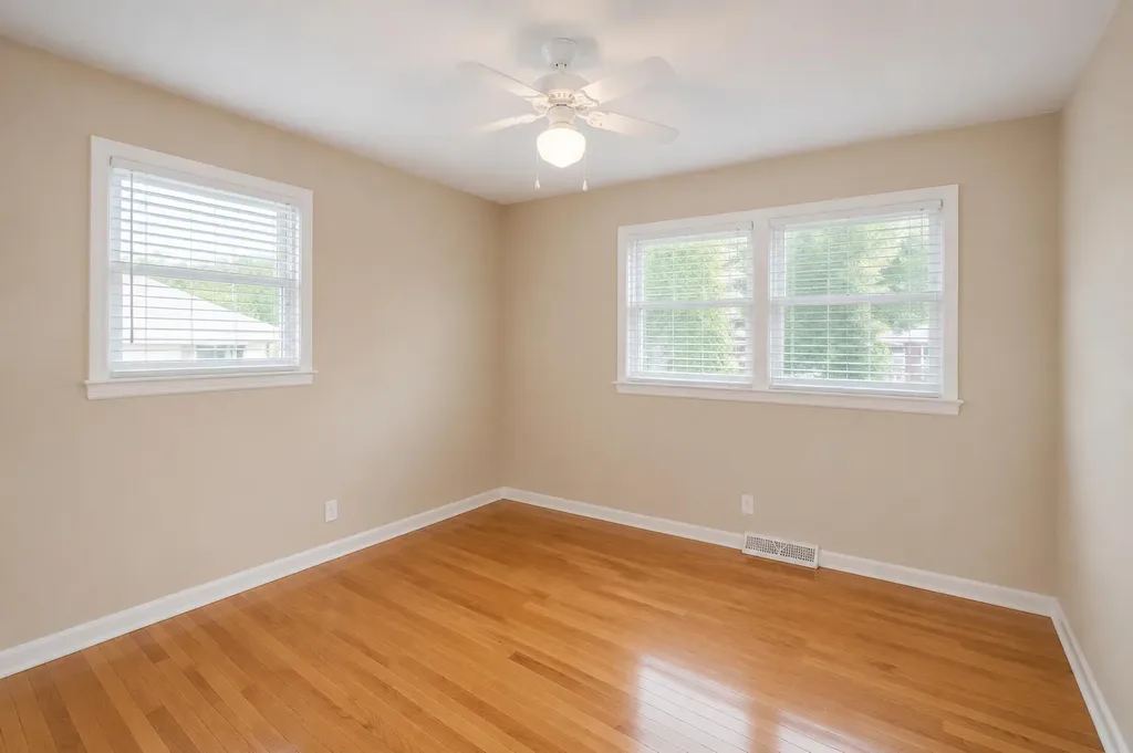 208 N Lewis Court Georgetown KY 40324