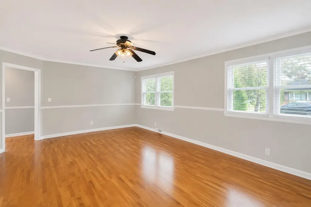 208 N Lewis Court Georgetown KY 40324