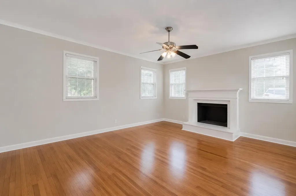 208 N Lewis Court Georgetown KY 40324