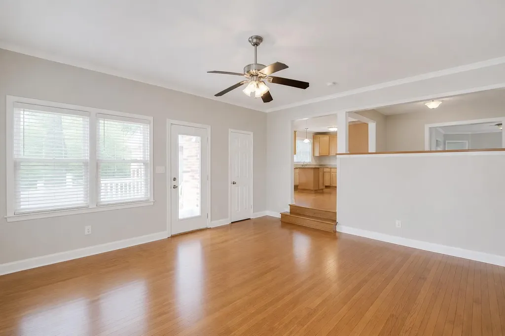 208 N Lewis Court Georgetown KY 40324