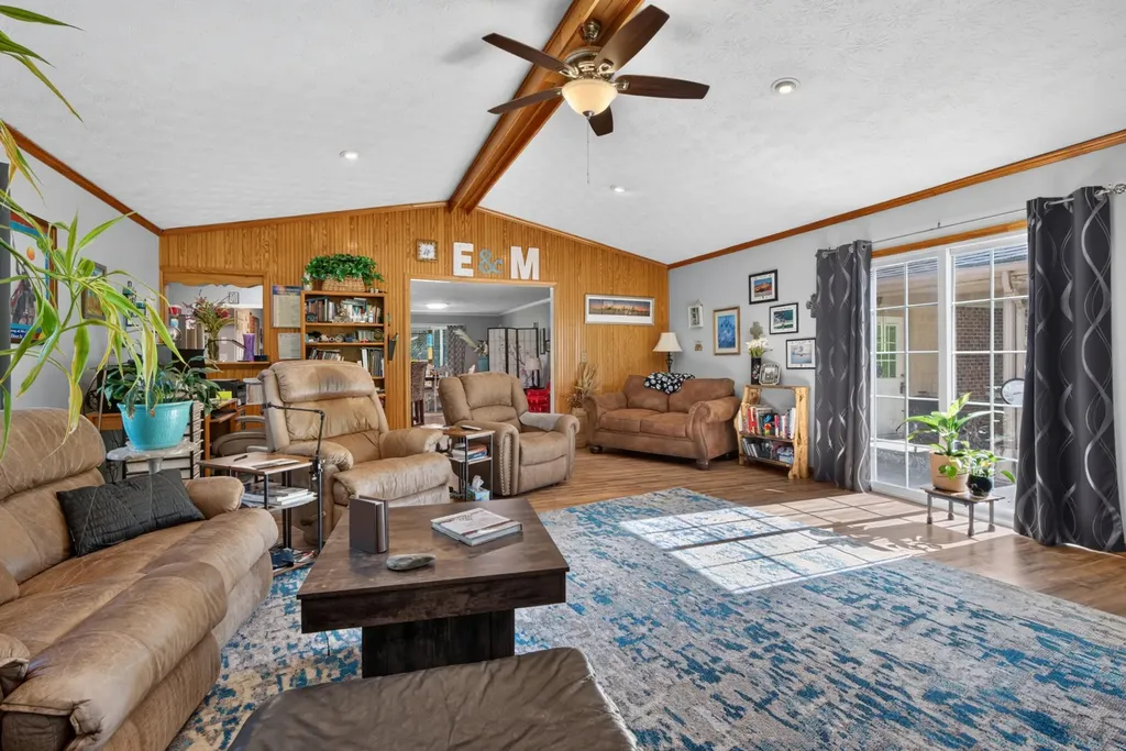 230 Mercer Avenue Harrodsburg KY 40330