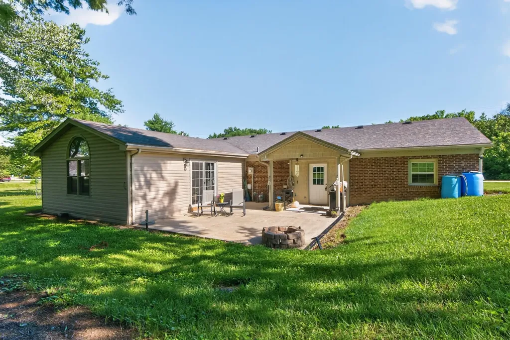 230 Mercer Avenue Harrodsburg KY 40330