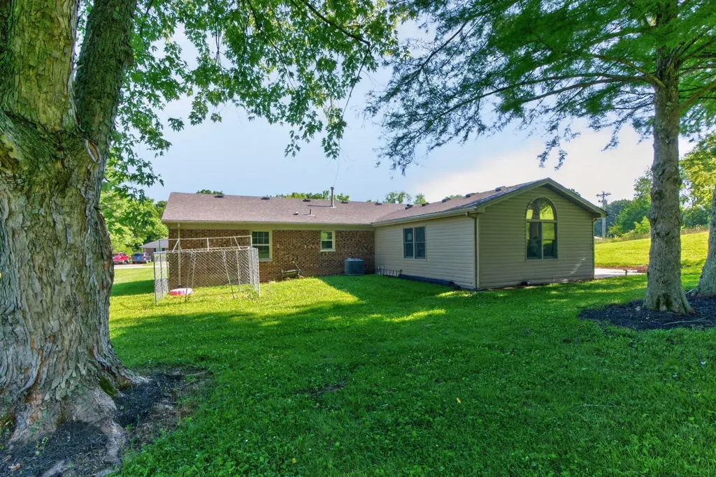 230 Mercer Avenue Harrodsburg KY 40330