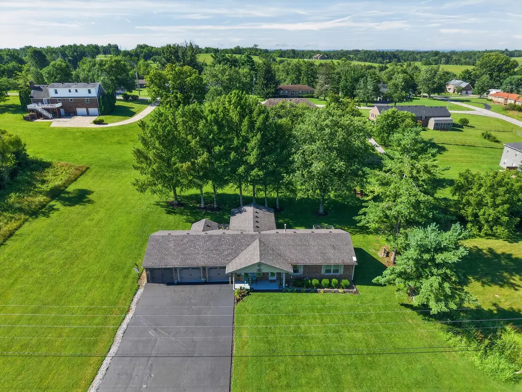 230 Mercer Avenue Harrodsburg KY 40330