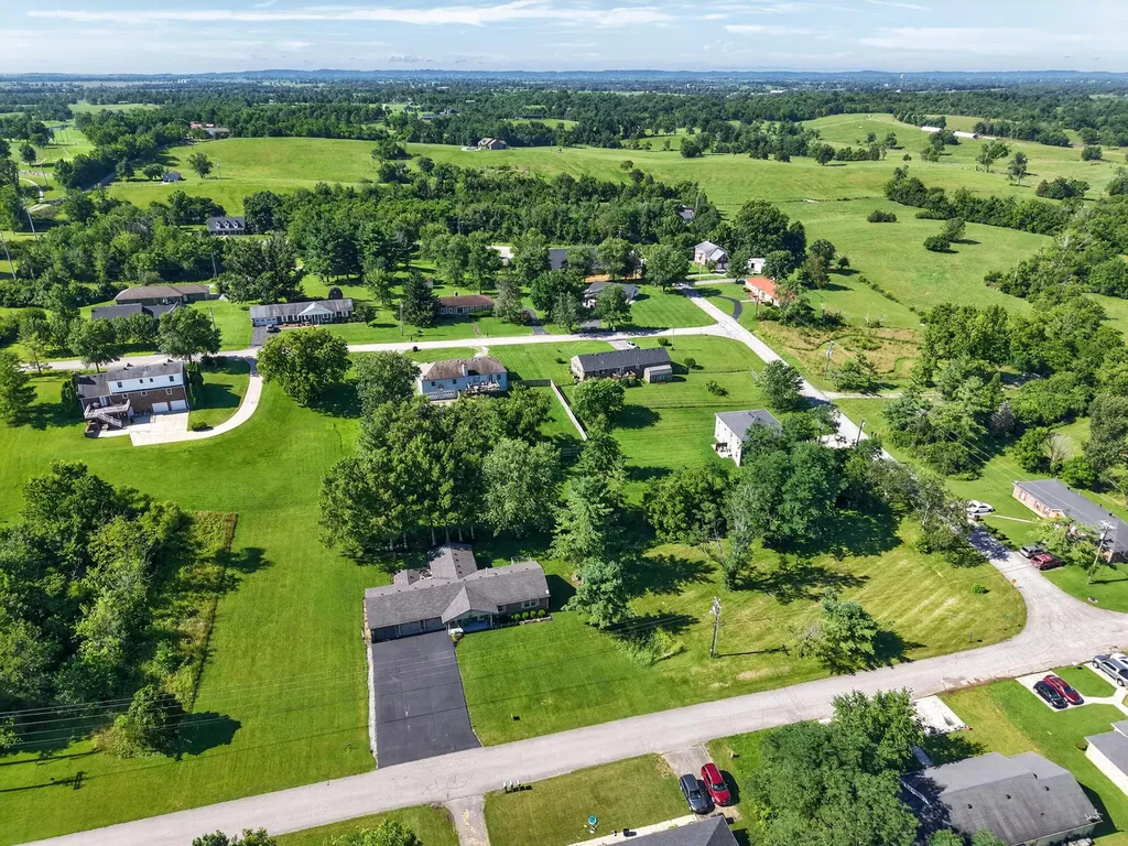 230 Mercer Avenue Harrodsburg KY 40330