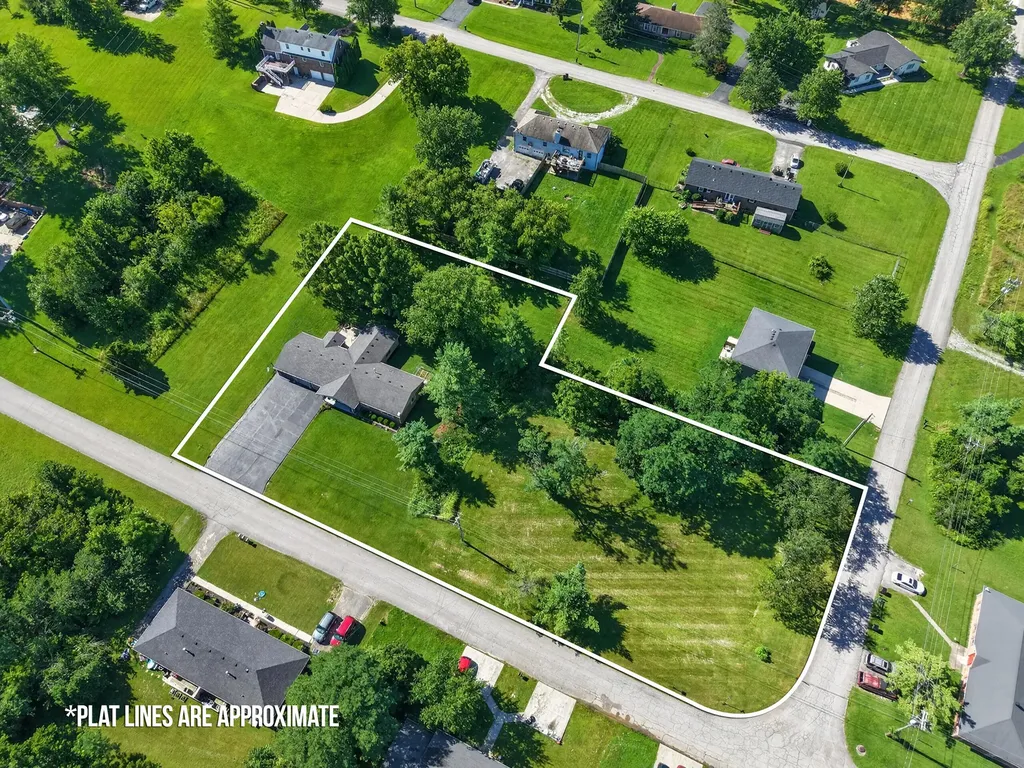 230 Mercer Avenue Harrodsburg KY 40330