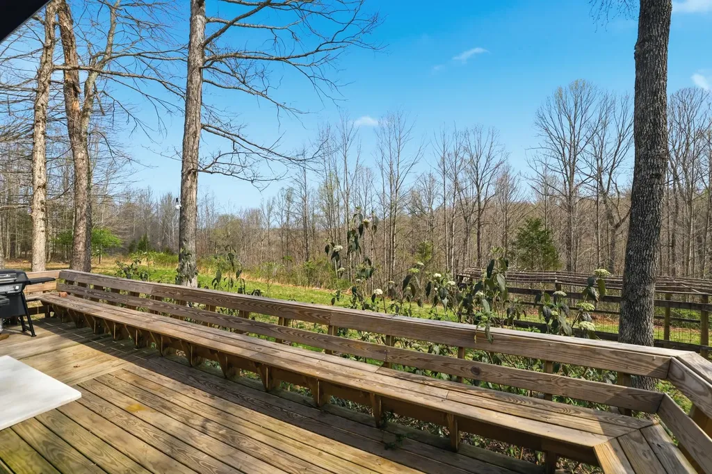 378 Shugars Hill Road Liberty KY 42539