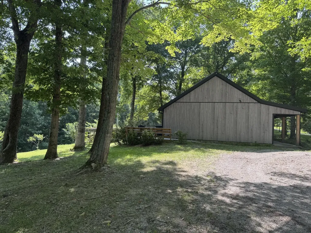 378 Shugars Hill Road Liberty KY 42539