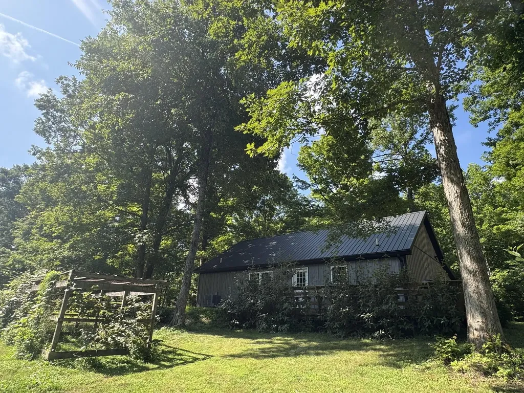 378 Shugars Hill Road Liberty KY 42539